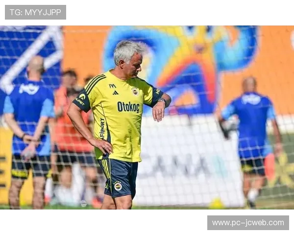 皇马防线漏洞频出，2-4客负本菲卡暴露中场失控问题