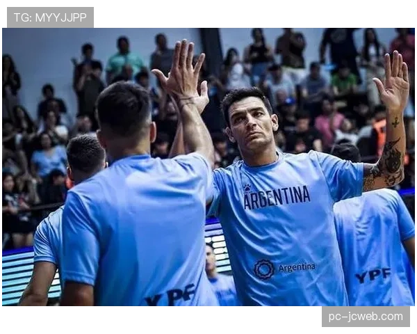 团队通讯：探访开拓者队录像分析室，看他们如何研究对手的侧翼进攻习惯。